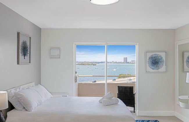 Waterfront Studio Condo in the Heart of Miami - Skyline & Bay Views - Foto 4