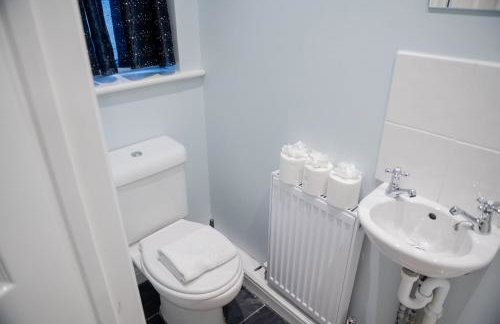 Hazel House - Cosy 2 bedroom house with parking near to Oxford - Foto 41