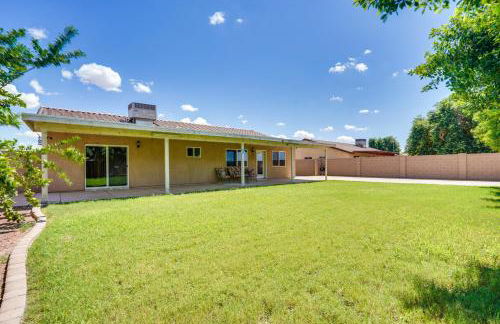 Yuma Family Home with Covered Patio and Grill! - Foto 24