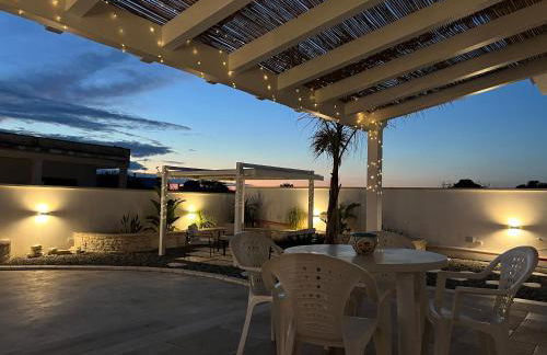 Salento Villa Cice, AC - WiFi - BBQ - attrezzatura da spiaggia - parcheggio privato sorvegliato, Due unità abitative indipendenti e giardino a due passi dal mare - Torre Ovo - Foto 13