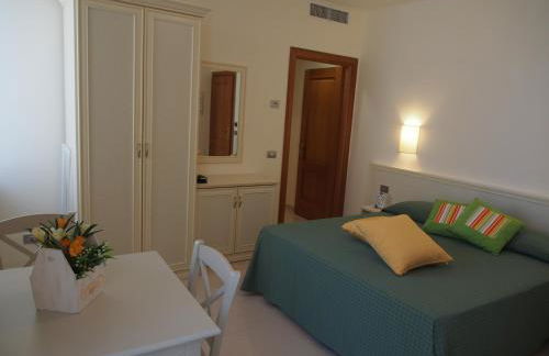 Lido Resort - Photo 27