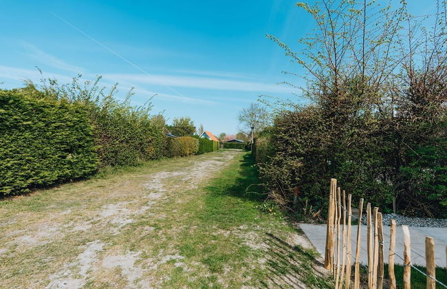 Large, Elegantly Furnished Holiday Home With Lots of Privacy on a Family Park - Foto 26