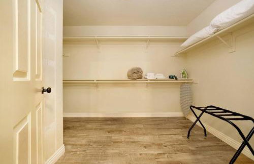 Pool-BBQ-View-Balcony-Fireplace-King-Garage-WD - Foto 22