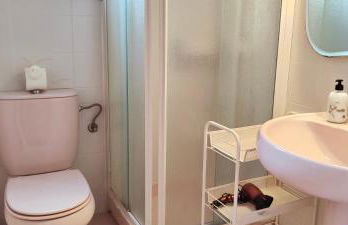 Casa única con jardín a 45 metros de la playa. BE - Foto 52