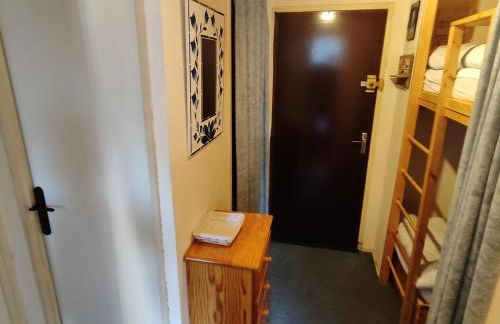 Appart 2 Pièces Cabine, 200m Pistes, 6 pers, Balcon - FR-1-557A-53 - Foto 8