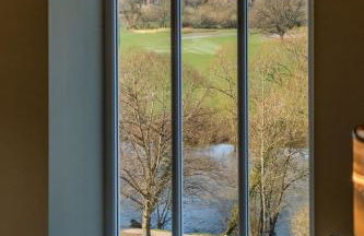 Luxury Riverside Duplex Apartment for 4 - Photo 9