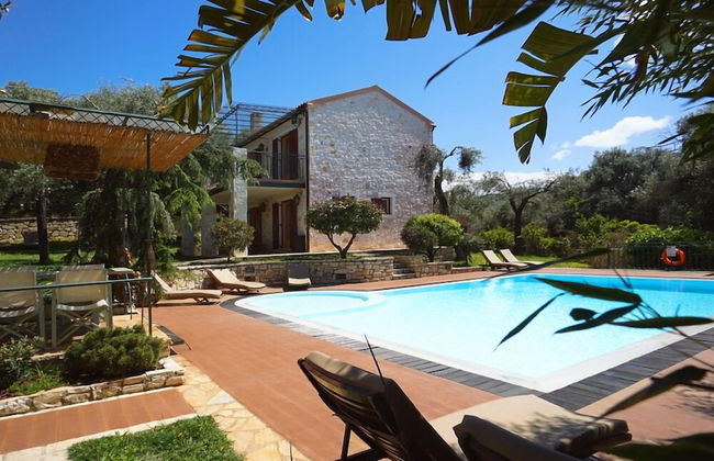 Thalia Estate - Foto 1