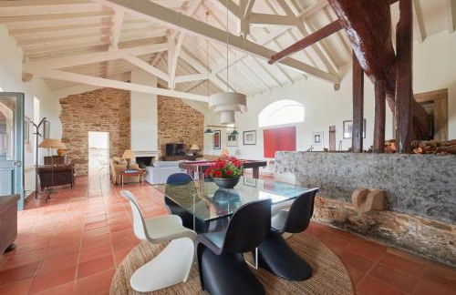 Luxury Farmhouse with Swimming Pool, By TimeCooler - Photo 24