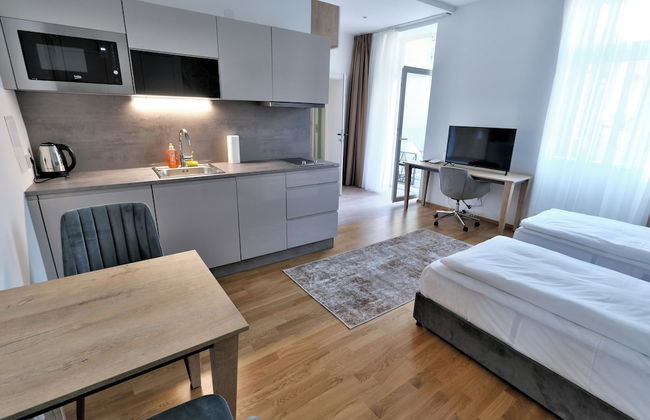 Vienna Lotus Apartment - Photo 6