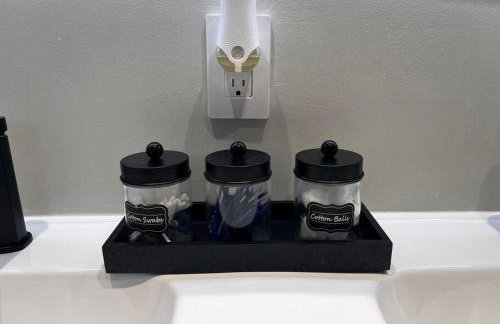 Luxurious Westchester Home Near Miami Clinics - Photo 58