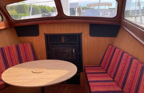 L'Amazone - bateau à quai sur le canal de bourgogne - Foto 6