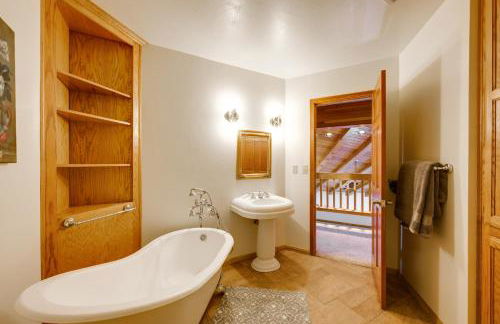 Simple Life Ranch with Hot Tub and Sauna in Keene! - Foto 28