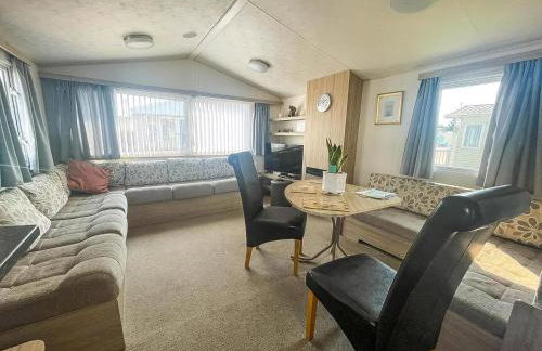 Homely 8 Berth Caravan In Essex, At Steeple Bay Ref 36046E - Foto 6
