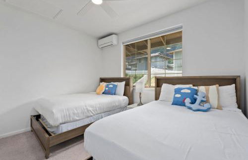 # Marbella Lane-Elegant 3BR Getaway with Superb Views - Foto 22