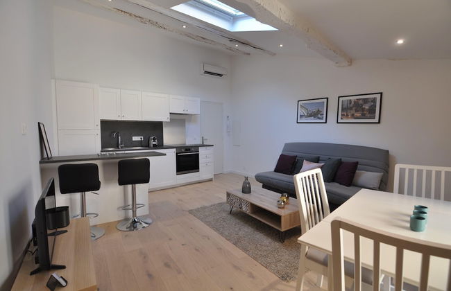 Picasso Apartments - Photo 18