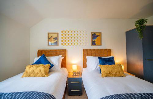 Cotswolds, Beautiful 5 bed 3 bath house, lovely garden, free parking - Foto 2