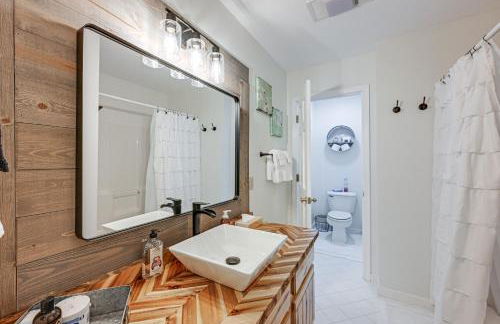 Less Than 1 Mi to Marina Ford Mountain Retreat with Deck - Foto 18