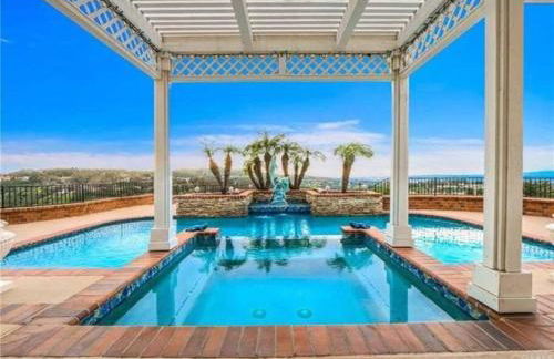 Majestic Anaheim Panorama Hill Home With Sunset - Foto 36