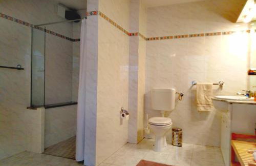 Olive Tree Apartments - Photo 13