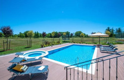 Awesome Home In Sumber - Foto 2