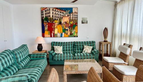 Ático dúplex 3 dormitorios con acceso directo al paseo marítimo de playa La Fossa - Foto 2