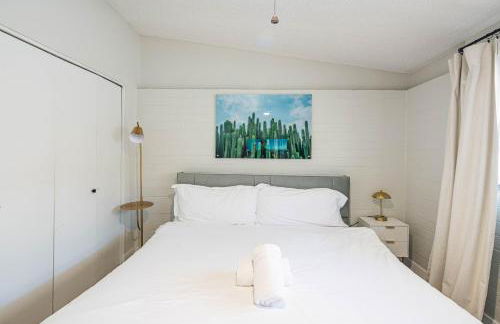 Spacious 2 Bedroom, 2 Bath, Pool, Free Parking, Gym - Foto 43