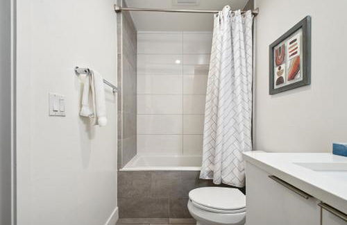 Brushed & Bold | RiNo Art Lofts - Foto 47