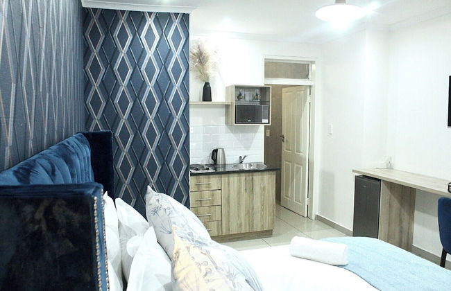 Beautiful 1-bed Apartment in Sandton - Photo 4