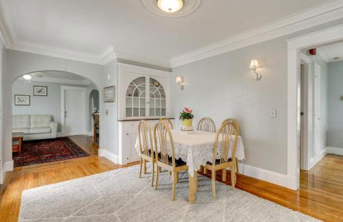 5 Mi to Beaches Historic Apartment in Westerly! - Foto 6
