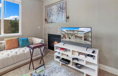 Placid Vibe Spacious 7-BR with Free Parking - Foto 15