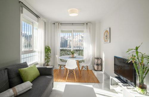 EnjoyGranada TREVENQUE Center - Foto 1