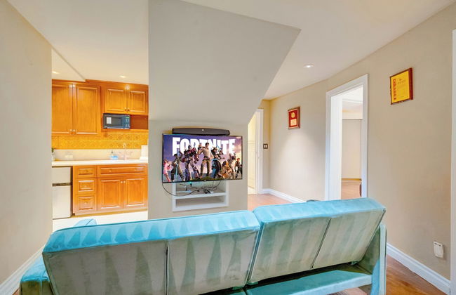 Carolwood - Modern Tuscan Villa With Rolling Lawns and Loggia in Holmby Hills - Photo 74