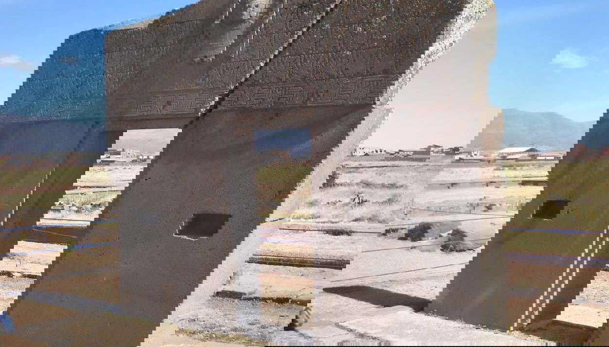 El monolito Puerta del Sol