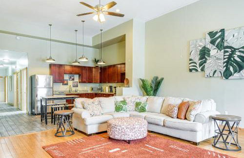 Bring a Pet Historic Downtown Olean Apartment - Foto 9