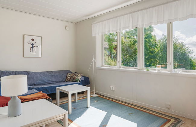 3 bedroom House in Adelsö with garden - Photo 7