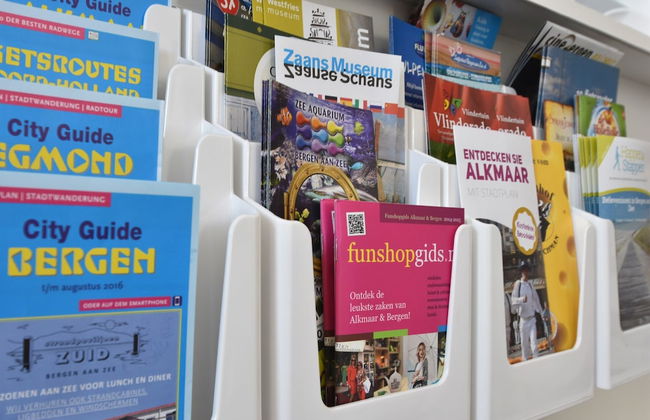 Elegant Studio Near Beach - Photo 23