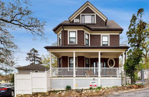 3 Mi to Franklin Park Zoo! Bright Residential Stay - Foto 3