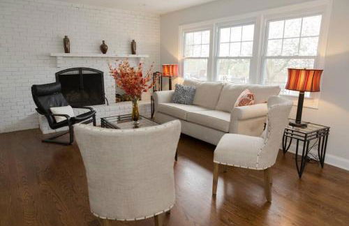 Spacious Modern Home in West Freehold - Foto 1