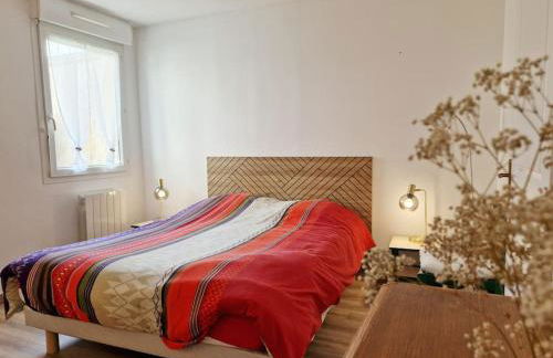 Votre cocon avec baignoire et Wifi à 15 min à pied du centre d'Amiens - Foto 1