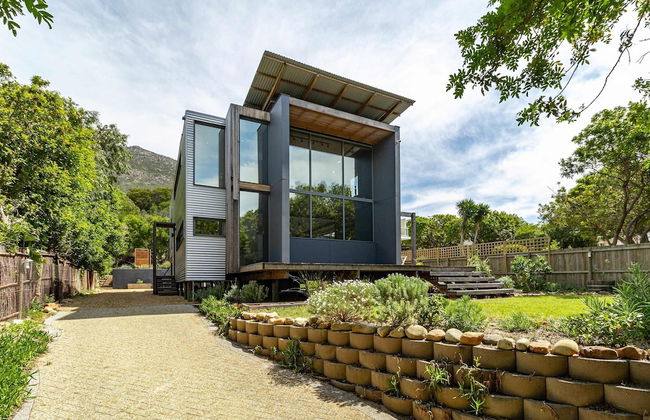 Luxury Eco Home With Garden Cottage - Houtbay - Photo 1