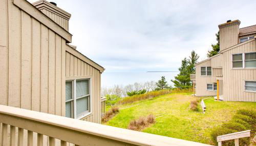 Glen Arbor Vacation Rental with Views of Lake! - Foto 3