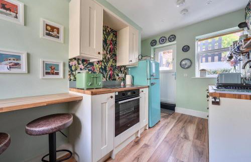 Beautiful 2-bed Cottage in Heysham Village - Foto 31