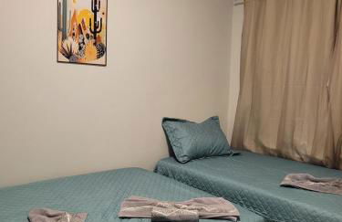 Casa funcional - 02 quartos, 02 camas de casal, 01 cama de solteiro, cozinha gourmet e garagem para carro pequeno - Foto 18