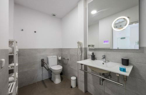 Amazinn Valencia Centro EVI Boutique - Photo 74