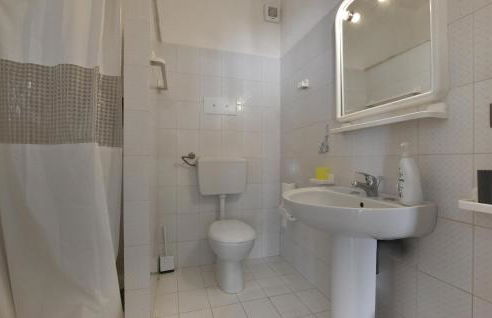 Amazing Apartment In Trappeto With Wifi - Photo 20