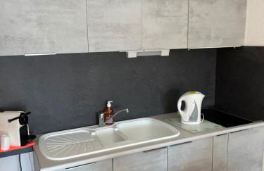 Wi Fi,vue marina ,parking ,plage à pied - Foto 7