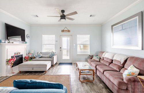 Gulf View 3BR 2BA Steps to Beach 2 King Beds - Foto 1