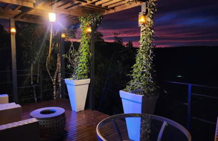 Linda Cabana com Vista Incrível nas Montanhas com Trilha, Cachoeira e Alexa - Photo 9