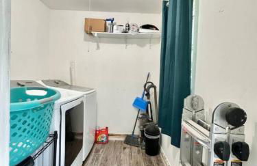 Central Tampa Contractor Base Private Room Shared Spaces - Foto 18