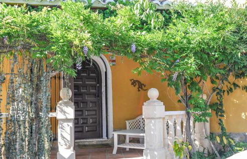 Awesome Home In Oliva With Private Swimming Pool, Can Be Inside Or Outside - Photo 19